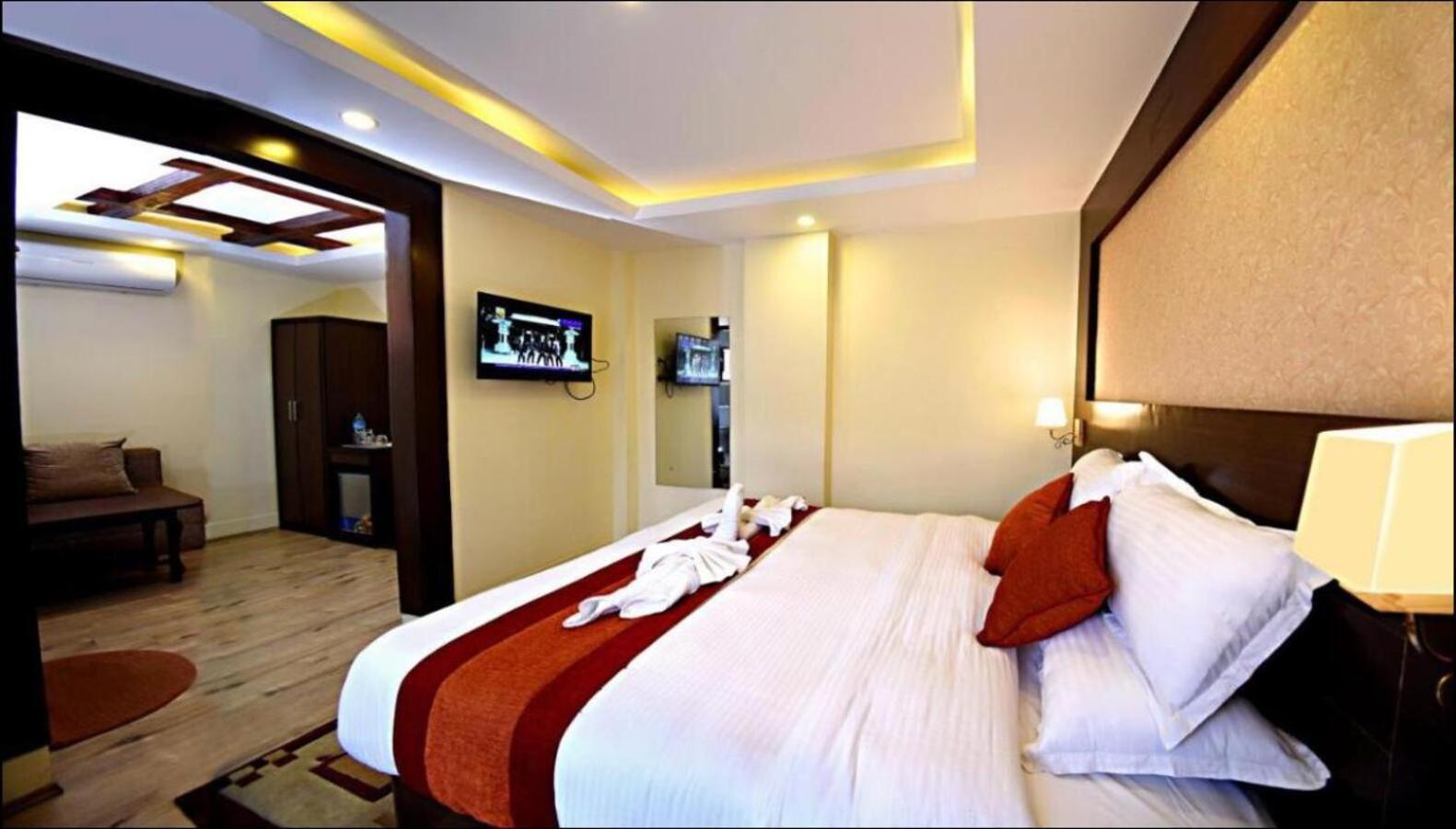 Hotel Sapana Garden Thamel Kathmandu Bagian luar foto