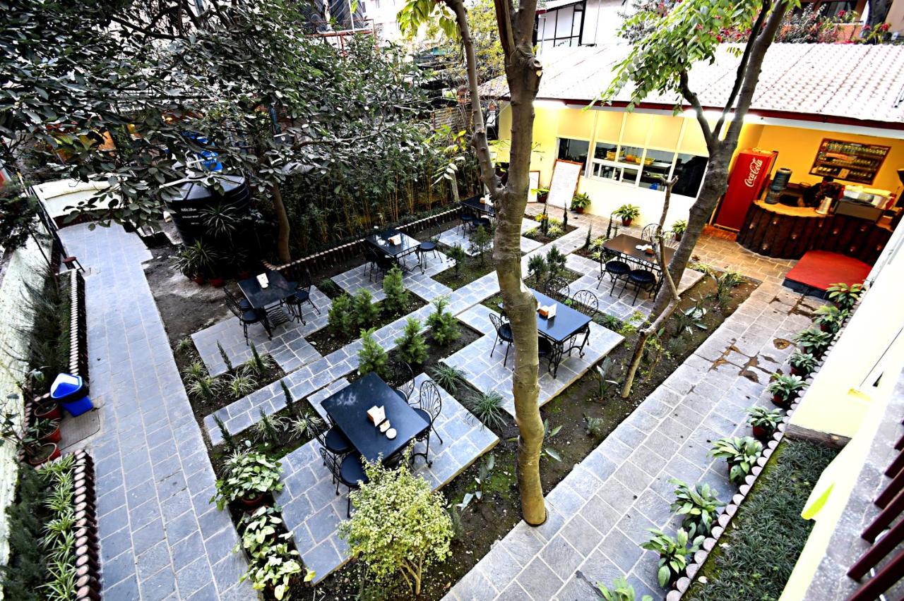 Hotel Sapana Garden Thamel Kathmandu Bagian luar foto