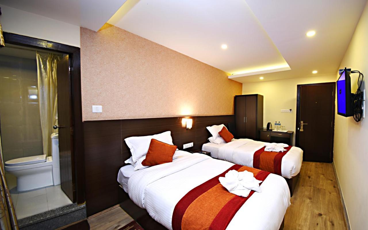 Hotel Sapana Garden Thamel Kathmandu Bagian luar foto